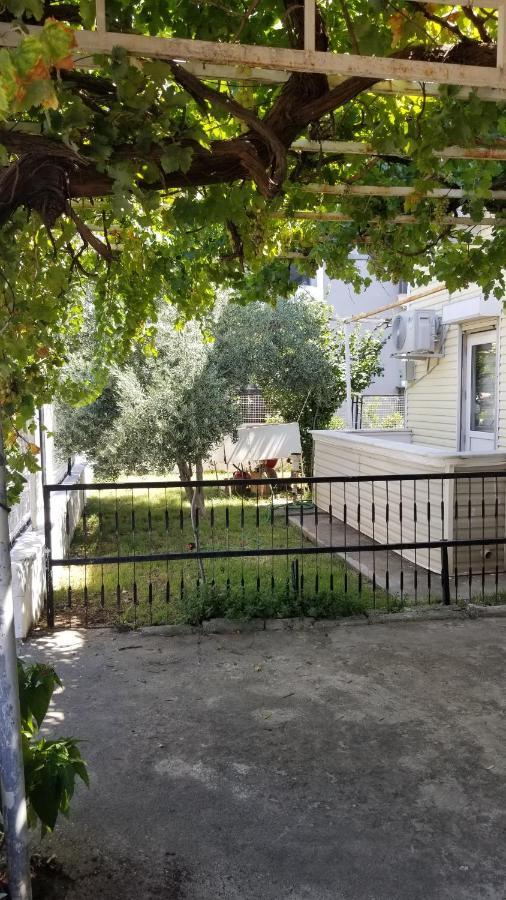 Huge Evleri 2 Apartament *