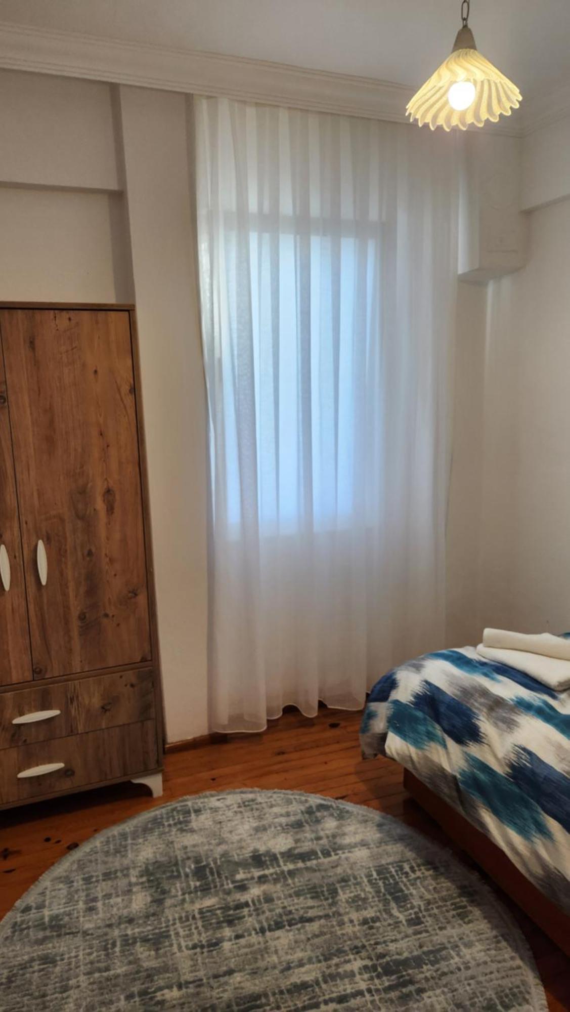 Huge Evleri 2 Apartament *